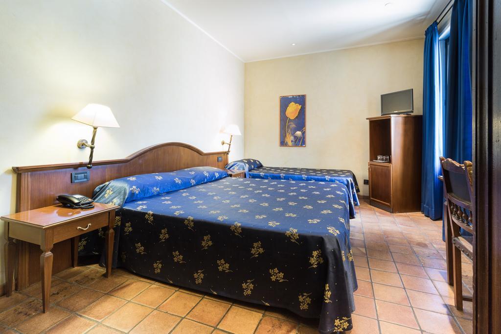 Hotel Columbus Ρώμη Εξωτερικό φωτογραφία